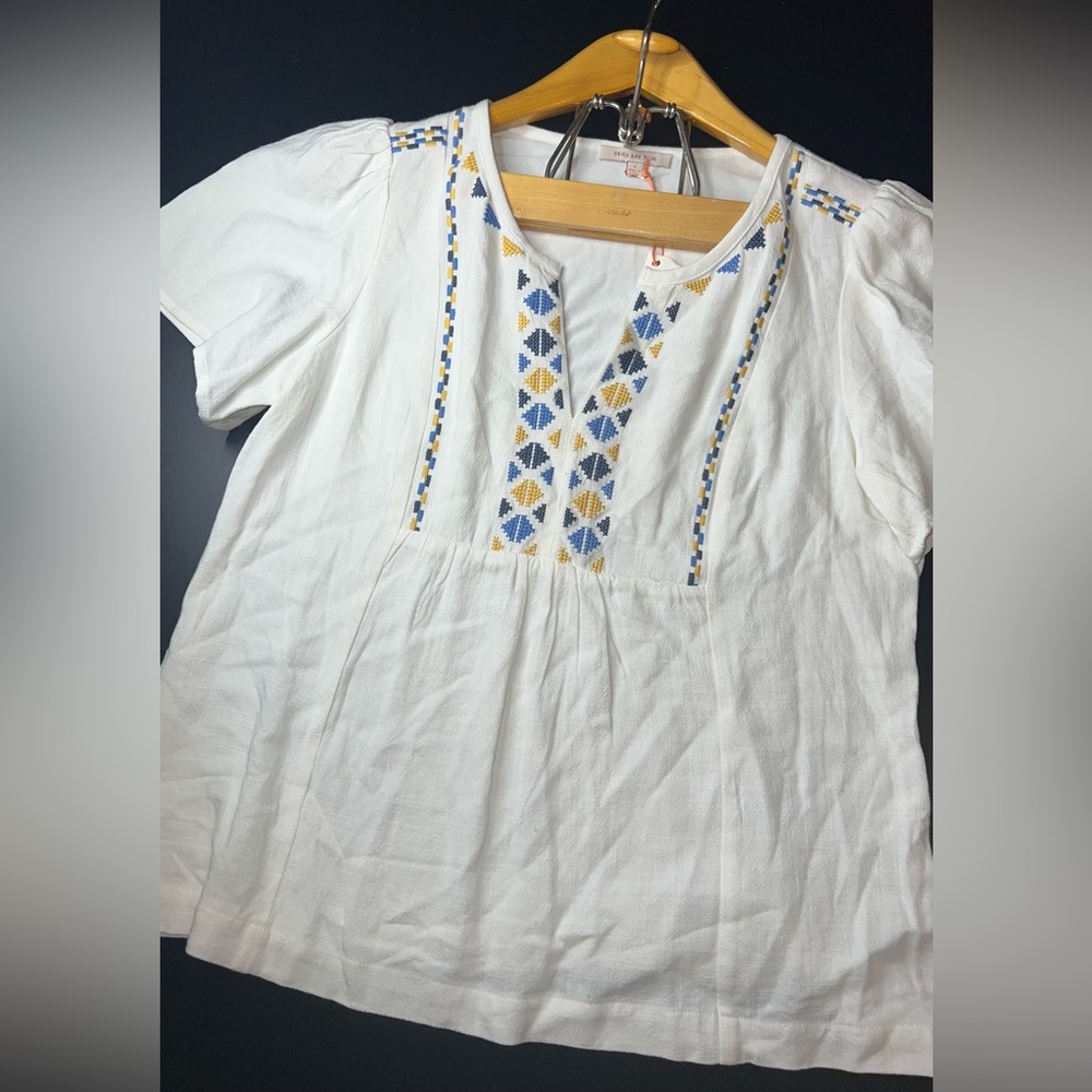 STITCH FIX SKIES ARE BLUE Linen Blend Embroidered Blouse Size Small NWOT